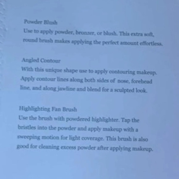 🐞ELLEN TRACY make up brushes🐞 - Picture 6 of 6